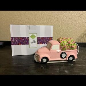Scentsy Warmer- pink truck
